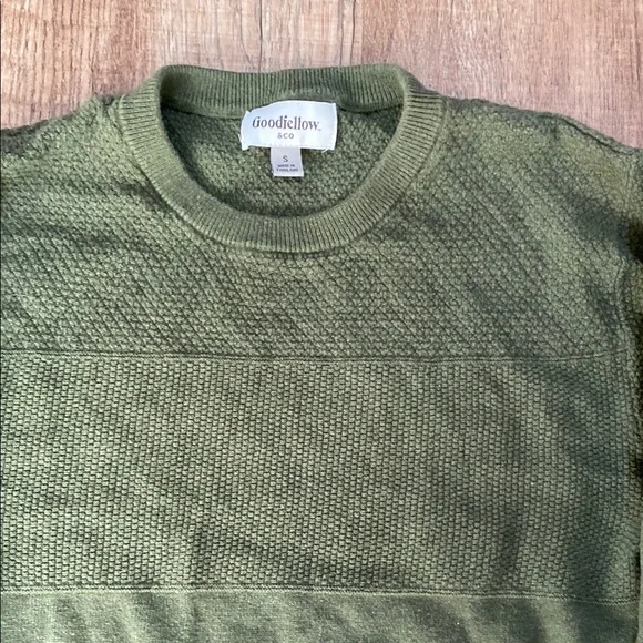 Men’s Goodfellow & Co Green Crewneck Sweater Classic Knit - Picture 2 of 9